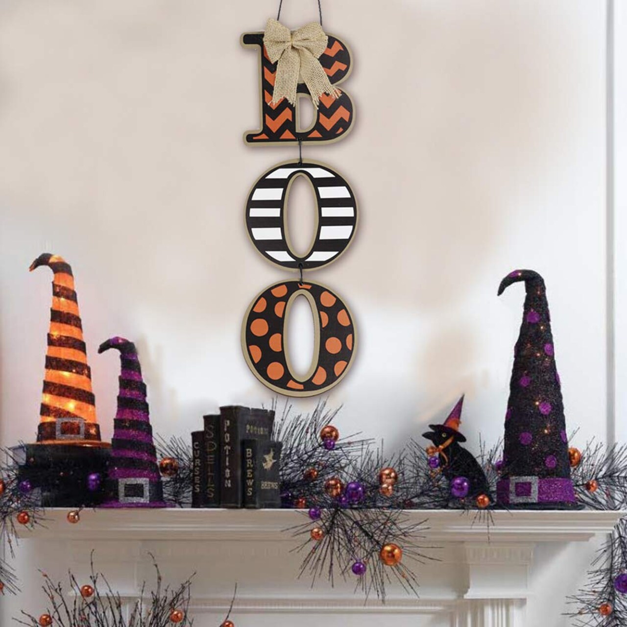 "BOO" Wall Sign, Halloween Door Sign, Walls Hanging Decor, Halloween Festivities